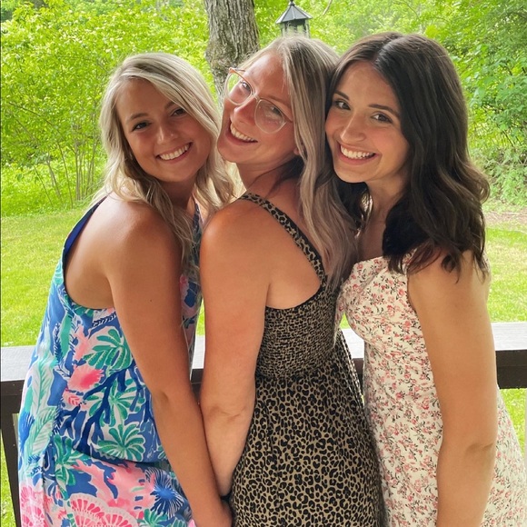 Meet your Posher, Rachel - Picture 2 of 14